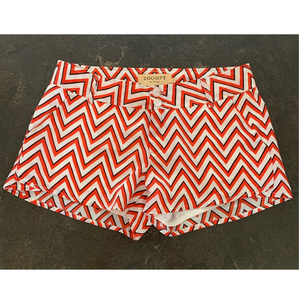 Zoom oh by pury red patterned short